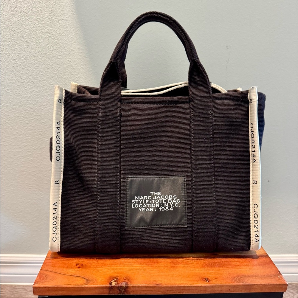 THE JACQUARD MEDIUM TOTE BAG by Marc Jacob’s. Authentic Including organizer - Picture 4 of 11